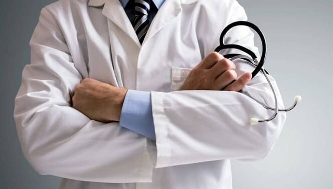 Il massaggio terapeutico del medico