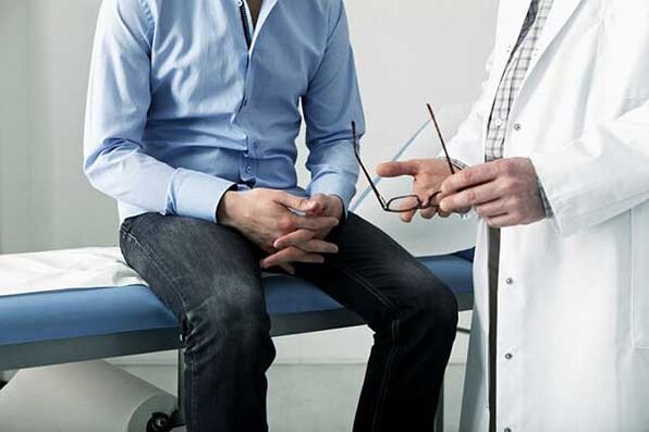 Consulta un medico se senti dolore ai testicoli quando sei eccitato